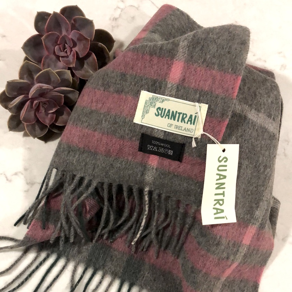 Suantrai of Ireland pink and grey 100% wool scarf